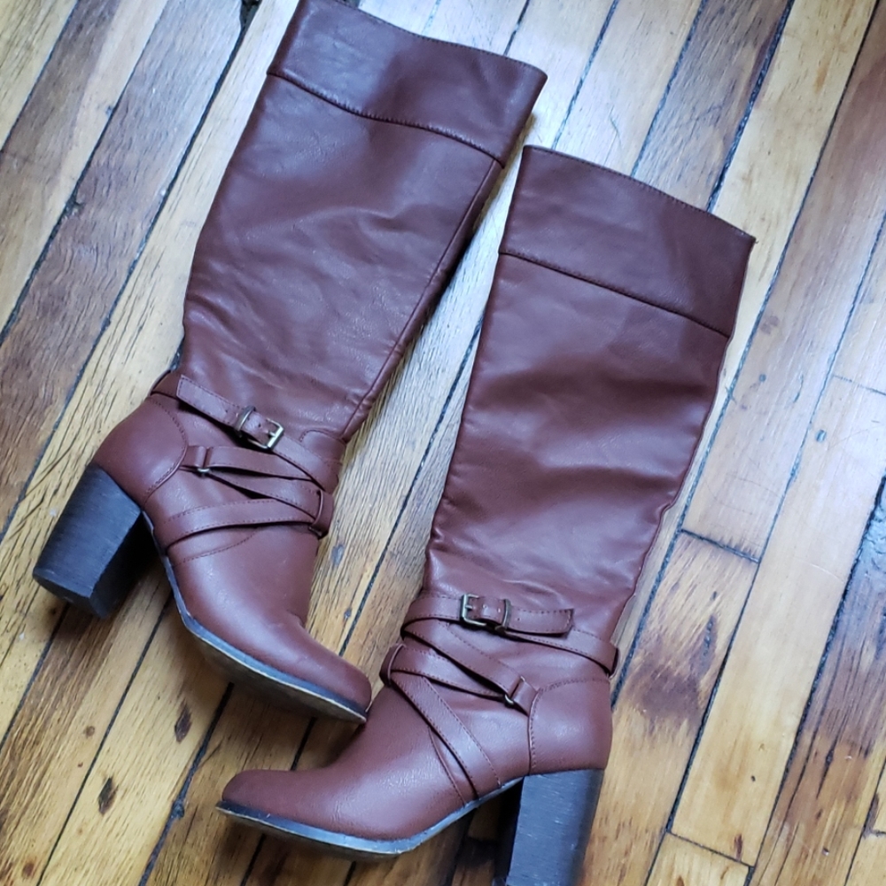 Brown boots
